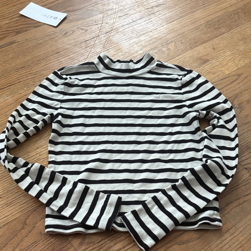 GAP Black and White Striped Long Sleeve Tee